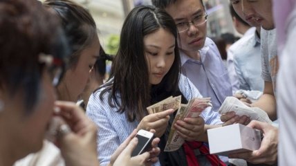 В Китае начались официальные продажи iPhone 6 и iPhone 6 Plus 