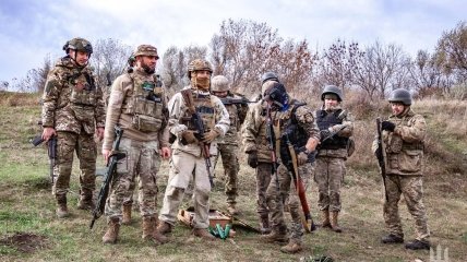 Українські військовослужбовці продовжують звільняти землі від окупантів