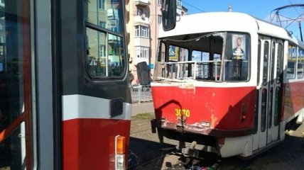 В результате столкновения трамваев в Харькове пострадали две женщины