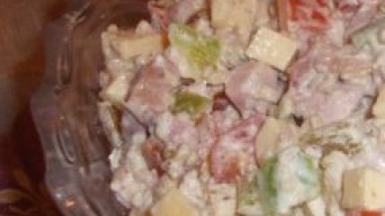 Салат «Альпийский» с курицей и грецкими орехами