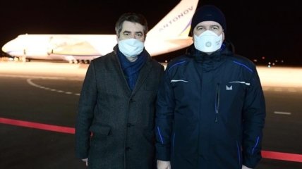 Украинский Ан-124 доставил в Чехию из Китая медицинские средства (Видео)