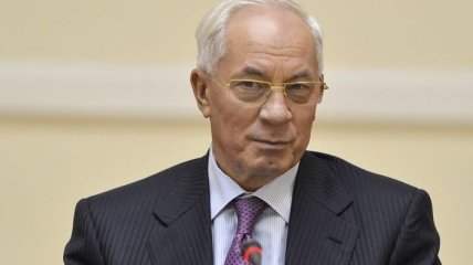 Пресс-секретарь опроверг информацию об Азарове  