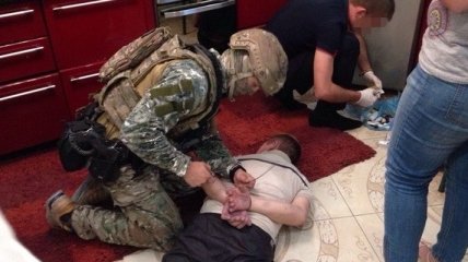 В Николаевской области ликвидированы 2 банды торговцев оружием