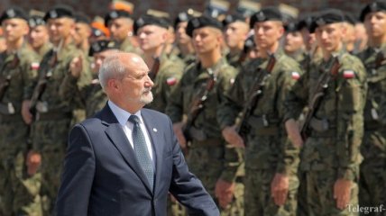 Министр обороны Польши срочно созывает силовиков из-за учений РФ