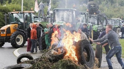 Бельгийские фермеры объявили протест и перекрыли дороги