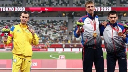Украинский легкоатлет отказался от фото с россиянами