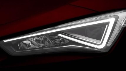 Новинка Seat Leon 2020 сможет по-оригинальному приветствовать владельца (Видео)