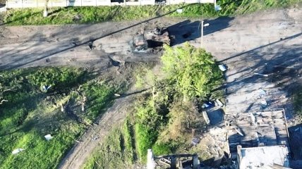 Николаевские десантники уничтожили российский бронеавтомобиль "Тигр"