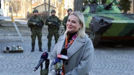 Министр обороны Чехии предлагает другим странам заказывать оружие для ВСУ