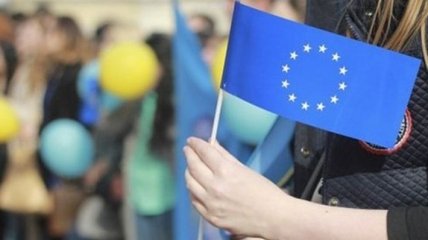 Еврокомиссия: Украина должна "очень скоро" получить безвизовый режим