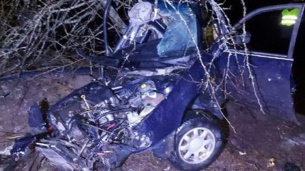 Водитель погиб, пассажиры – в реанимации: подростки устроили смертельное ДТП на Ровенщине (фото)