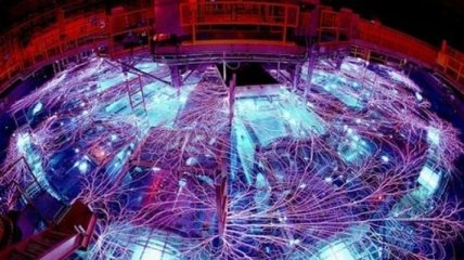 Энергетический ускоритель Z Machine "взорвал" существующую теорию черных дыр