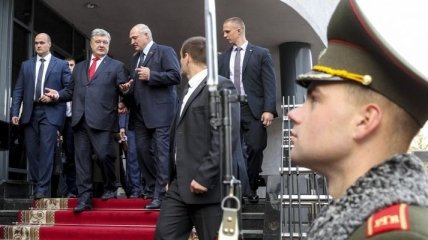 Итоги 26 октября: Встреча Порошенко и Лукашенко, скандальное заявление Хуга и новый глава СБУ Закарпатья