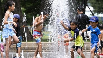 В Японии из-за аномальной жары пострадали тысячи человек