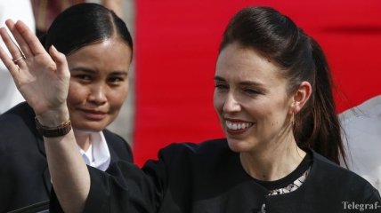 В Новой Зеландии премьер заморозила депутатам зарплаты