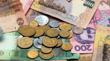 В обороте украинцев стало меньше банкнот и монет  