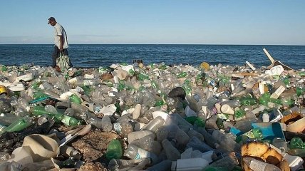 В Индии запретили одноразовые пластиковые изделия