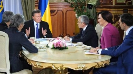 Янукович заверил, что не может решить "вопрос Тимошенко" 