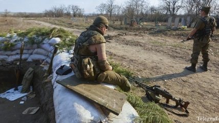 Ситуация на Донбассе: ранен украинский военный 