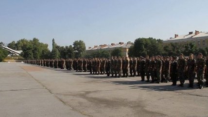 В военном институте Житомира присягнули 660 офицеров
