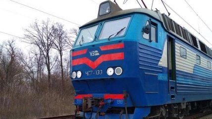 Пенсионер заблокировал движение поездов на Харьковщине (фото)