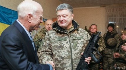 Маккейн верит, что в 2017 году украинские земли удастся освободить
