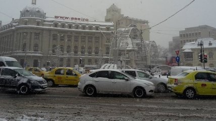 В Бухаресте закрывают все школы и детсады