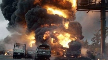 Взрыв газовоза в Нигерии: 35 человек погибли и более сотни получили ранения