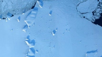 Геофизики сообщили об угрозе таяния крупнейшего ледника 