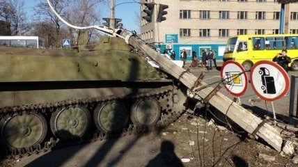 В Донецкой области произошло ДТП с участием БМД