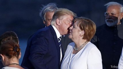 Поцелуи, ревность, флирт: другая сторона саммита G7 (Фото, Видео)