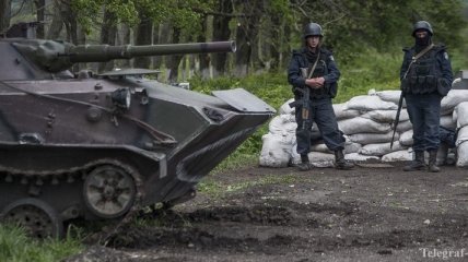 Украинские военные освободили от боевиков поселок Ямполь