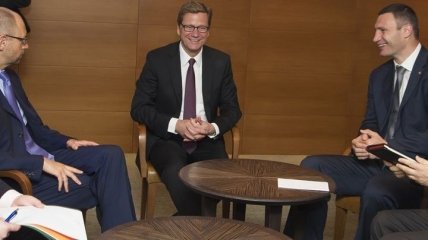 Кличко и Яценюк встретились с министром иностранных дел Германии 