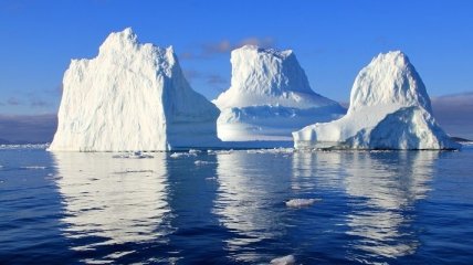 Ученые разгадали тайну прямоугольного айсберга
