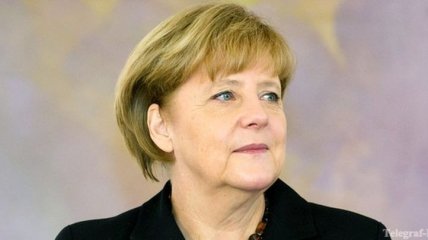 Меркель отметила отвагу украинского народа в борьбе за свои права
