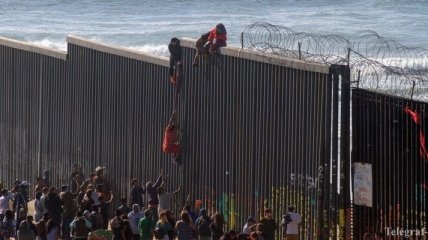 США направили армию к границе с Мексикой
