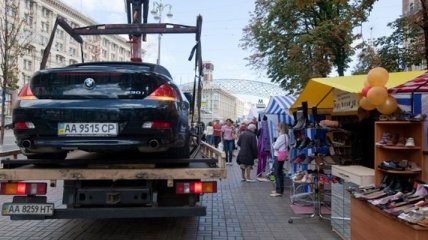 На киевские улицы вернут эвакуаторы 
