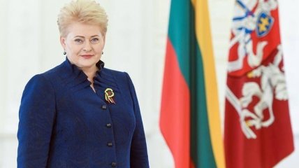 Порошенко и Гройсман поздравили президента Литвы с днем рождения