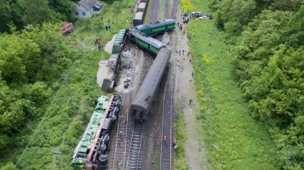 Пострадавших в аварии поезда перевезли в Каменец-Подольский