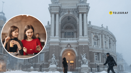 Одеса взимку та дівчата в кафе