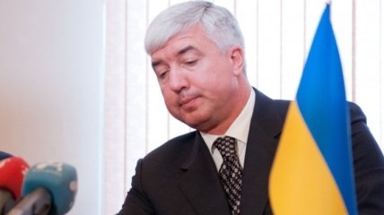 Экс-министр обороны Саламатин назначен советником Януковича