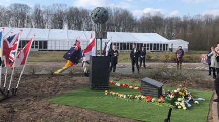 В Нидерландах открыли мемориал памяти жертв катастрофы MH17