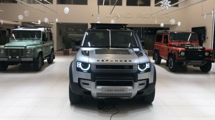 Представлен новый Land Rover Defender (Фото, Видео)