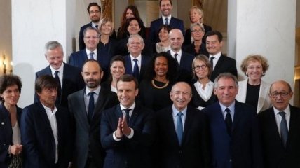Национальное собрание Франции выразило вотум доверия правительству Макрона
