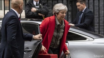СМИ: В Британии могут запустить голосование об отставке Мэй 