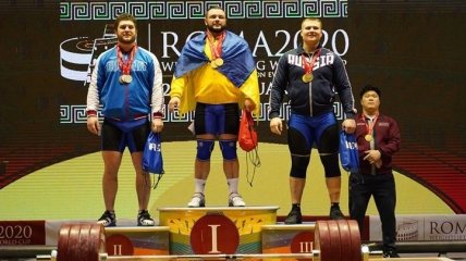 Украинец Чумак победил на этапе Кубка мира по тяжелой атлетике в Риме