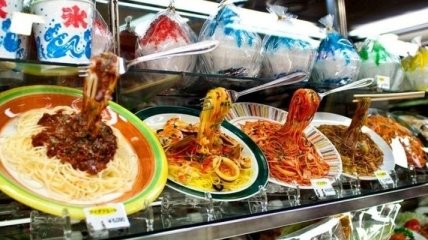 Реалистичные муляжи еды в японских ресторанах (Фото)