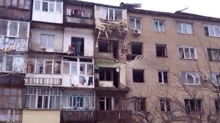 Восстановительным работам в Авдеевке и Дебальцево мешают обстрелы