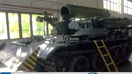 Во Львове представили новую бронемашину для армии (Видео)