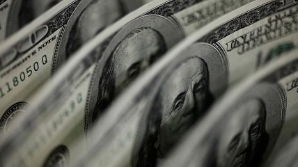 Госдолг за второй месяц кризиса вырос на миллиард долларов